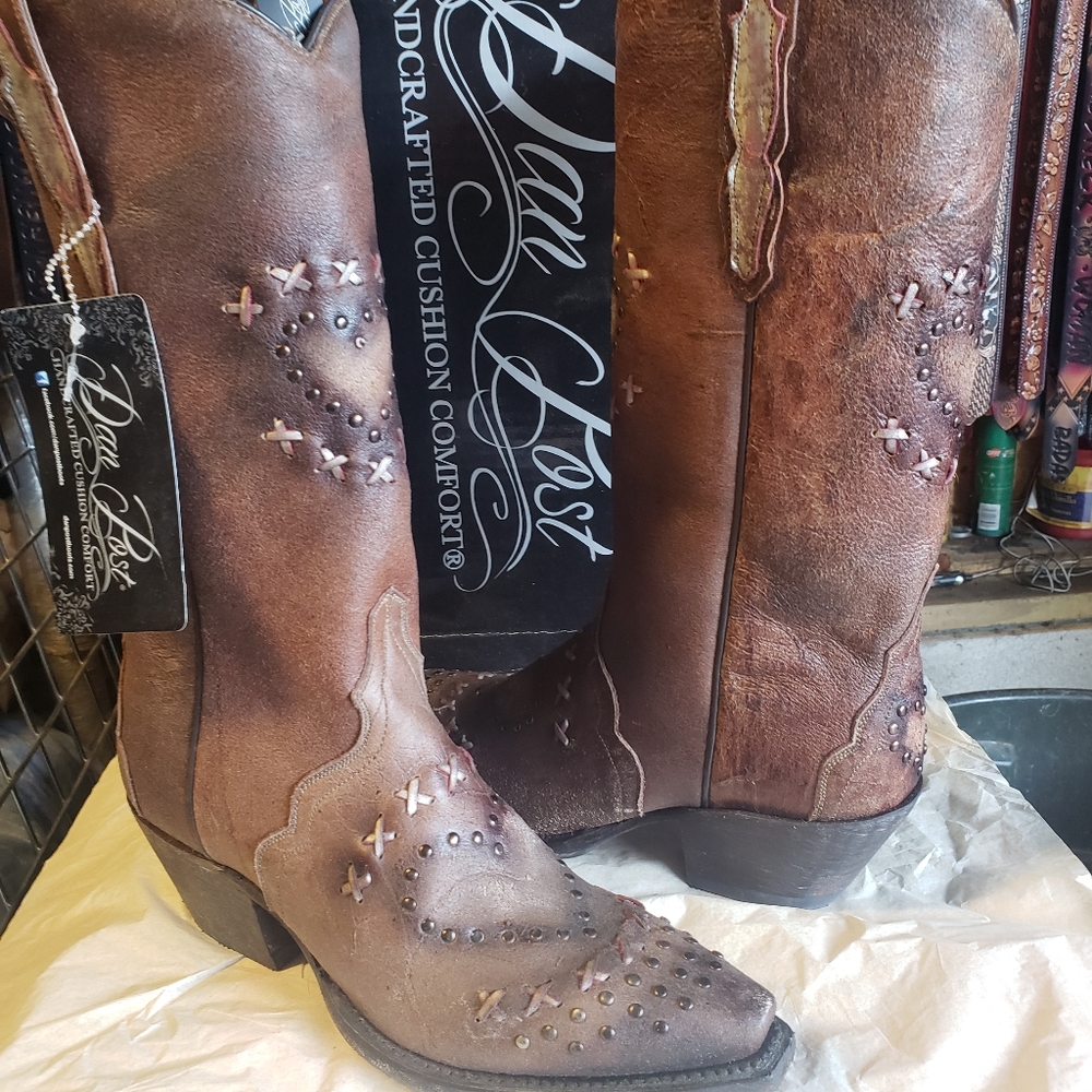Dan Post heart design distressed style boots new 6.5 Or 9